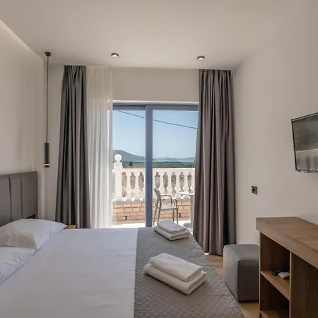 Keos Sarandë