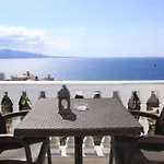 Keos فندق ساراندا